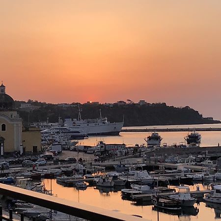 L'Isola Del Postino Rooms Procida Ngoại thất bức ảnh